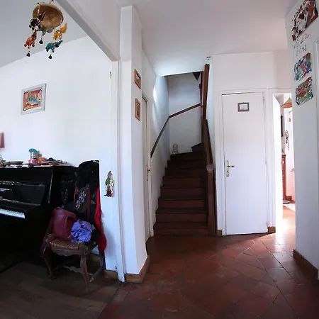 Paisible Dans Maison Calme, Metro Roseraie Habitación en casa particular *